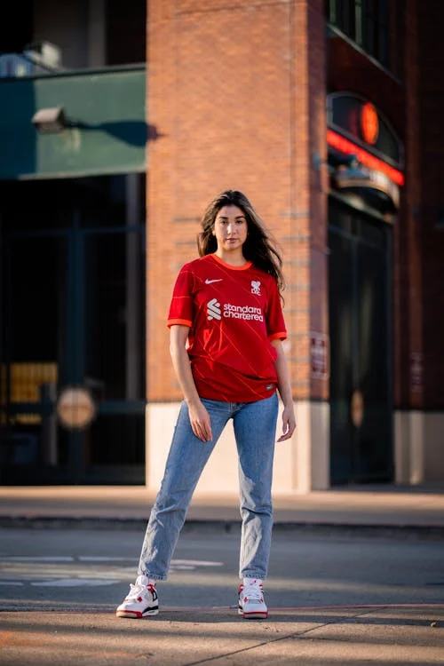 6 Ideiais de Look com Camisa de Time