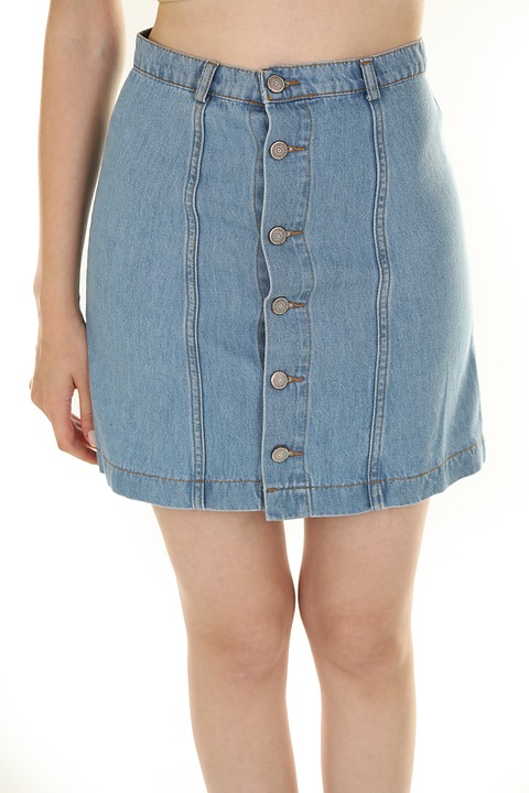 6 Dicas de Look com Saia Jeans para Noite