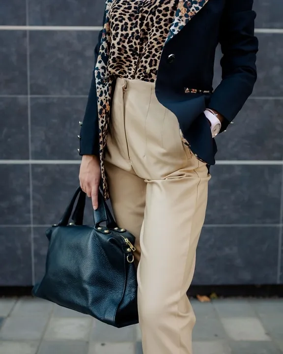 Como Escolher o Look Ideal para Sua Entrevista de Emprego
